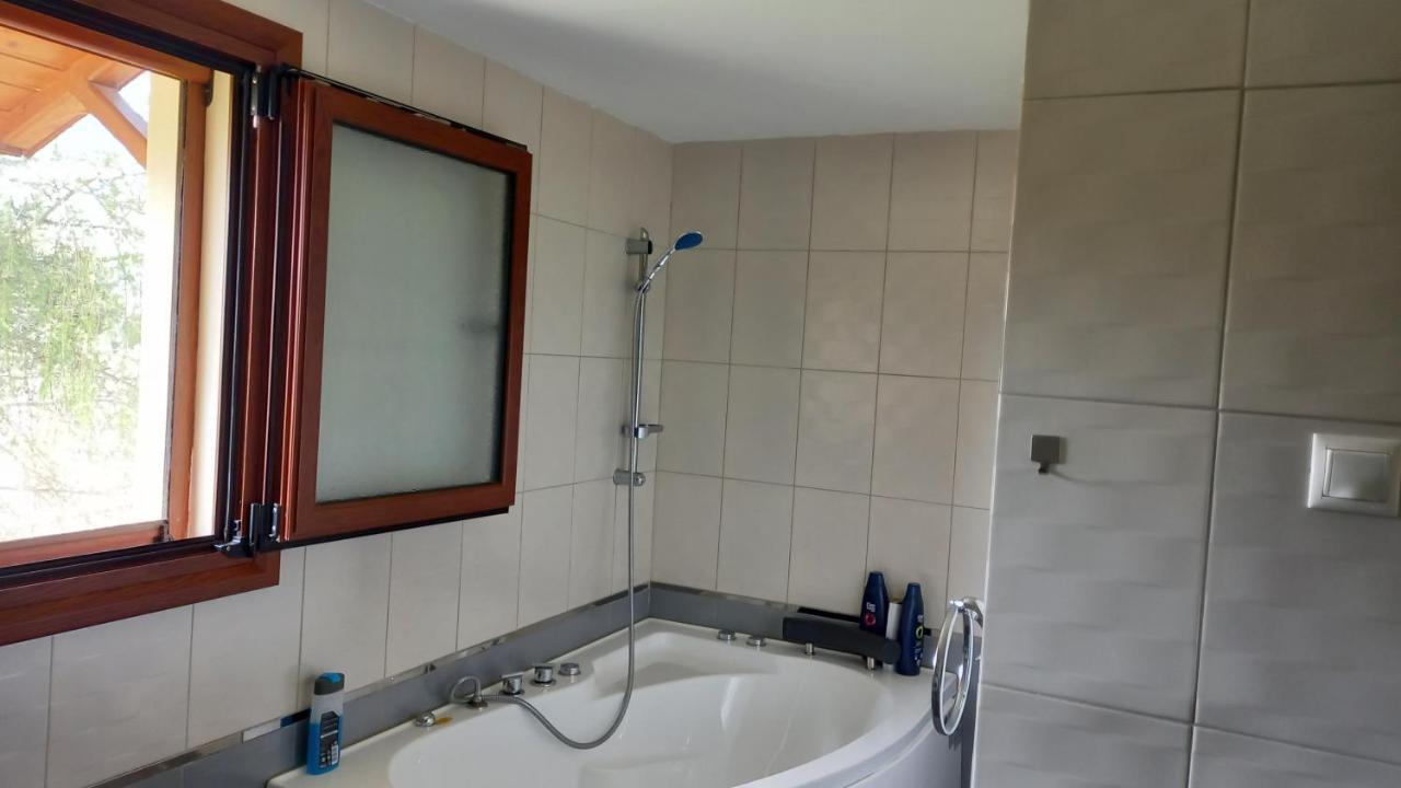 Villa Margiani Chalkida Bagian luar foto